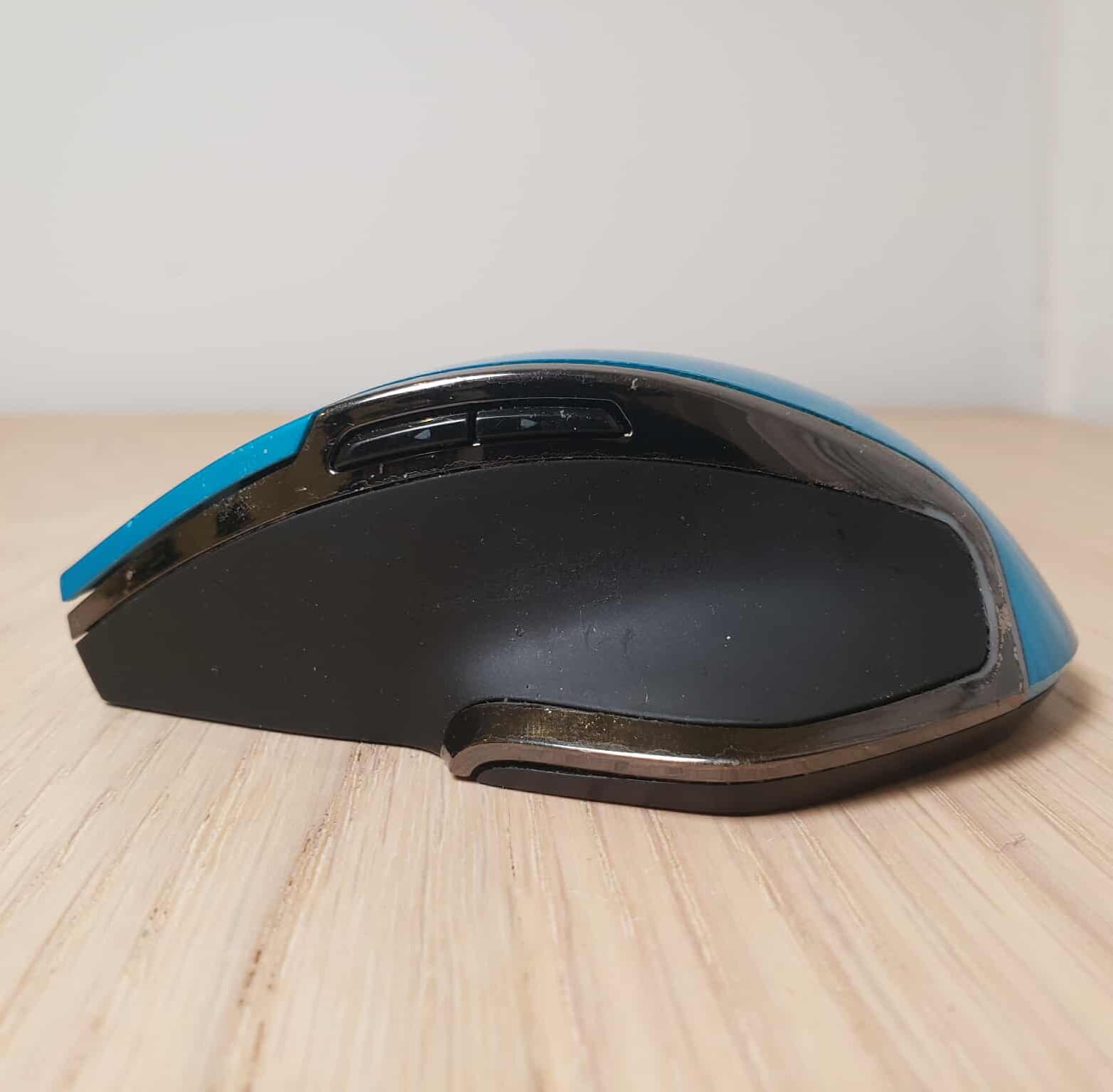 The left sideview of a paper flower